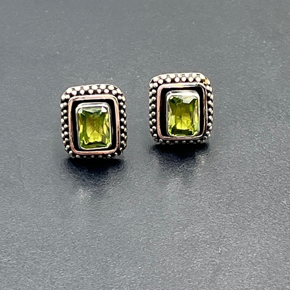 Sterling Silver 925Green Peridot CZ Square Bezel August Birthstone Stud earrings